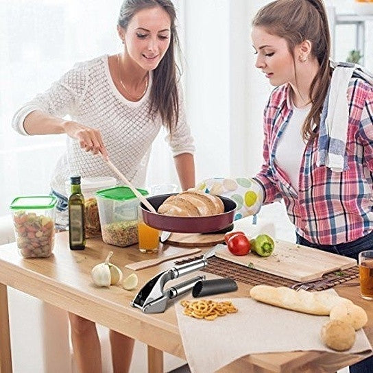Garlic Press PRO For Good Health Vista Shops