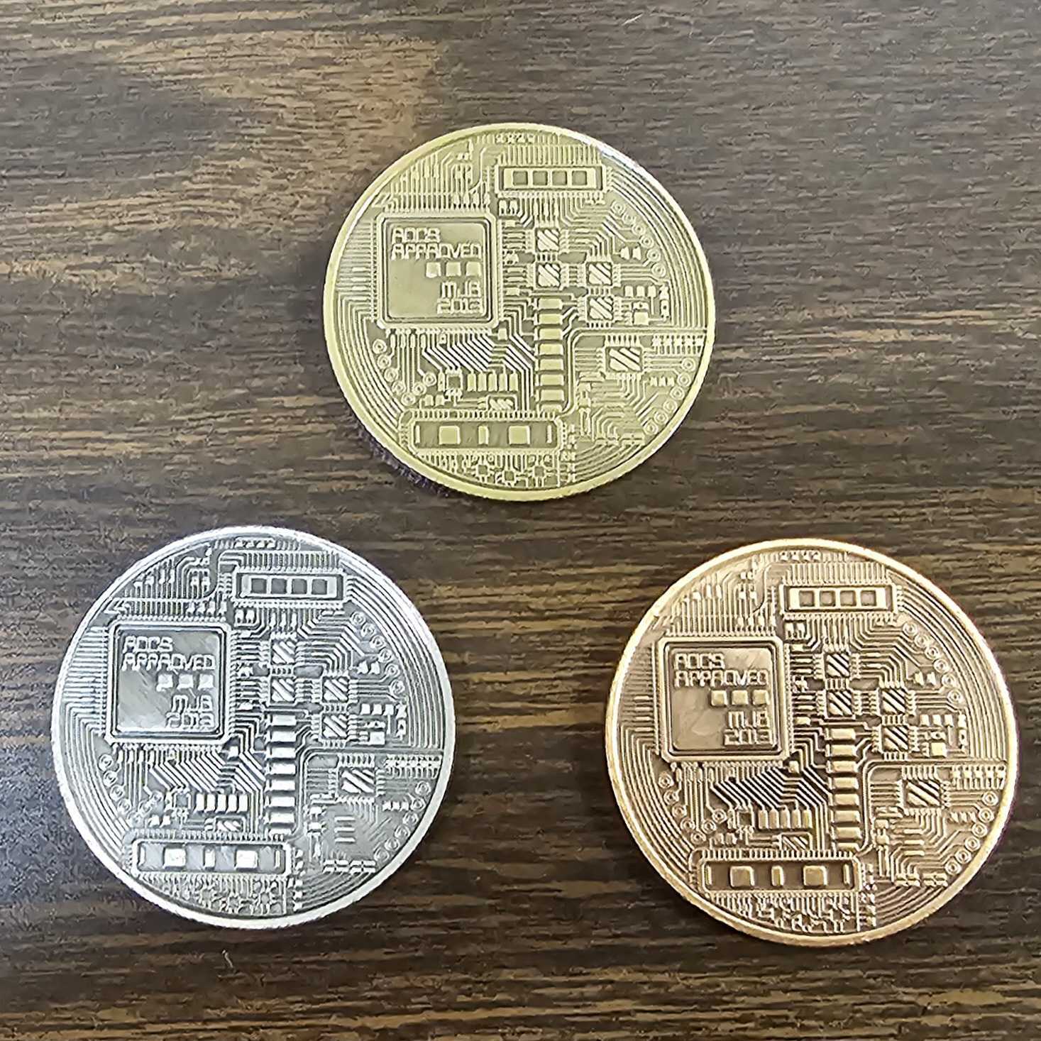 Bit Coins The Celebratory Coins In Crystal Clear Case SHOPS