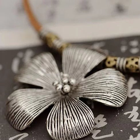 Aloha The Hibiscus Flower Necklace Vista Shops