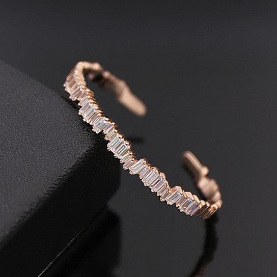 Bonjour Bracelet La French Natural Baguette Setting Vista Shops